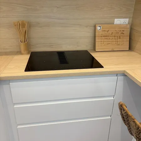 Le Priourat Echoppe Renovee Proche Des Quais De * Либурн