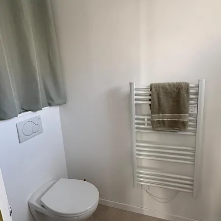 Le Priourat Echoppe Renovee Proche Des Quais De *